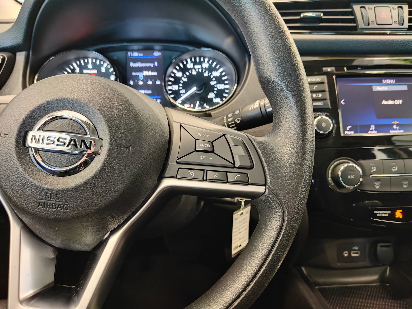 Used 2020 Nissan Rogue Sport S image 22