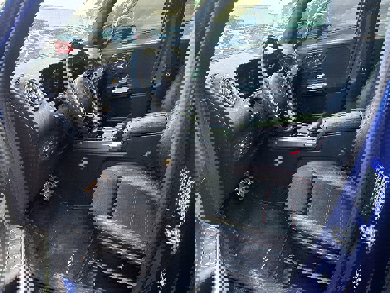 Used 2021 Mercedes-Benz GLB 250 image 8