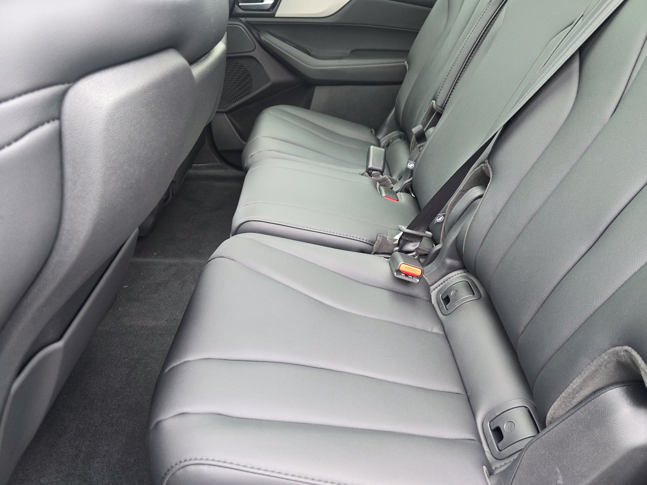 New 2026 Acura MDX SH-AWD image 10