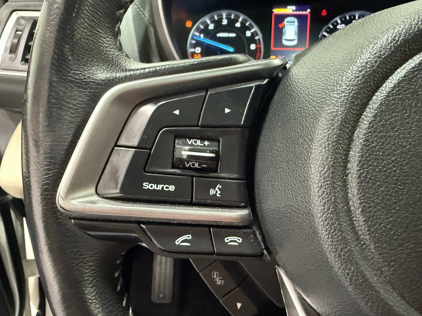 Used 2022 Subaru Ascent Touring w/ Popular Package #2A image 21