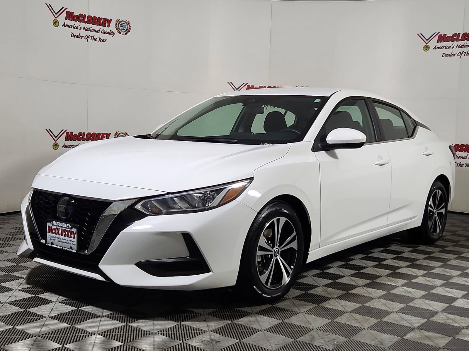 Used 2023 Nissan Sentra SV image 3