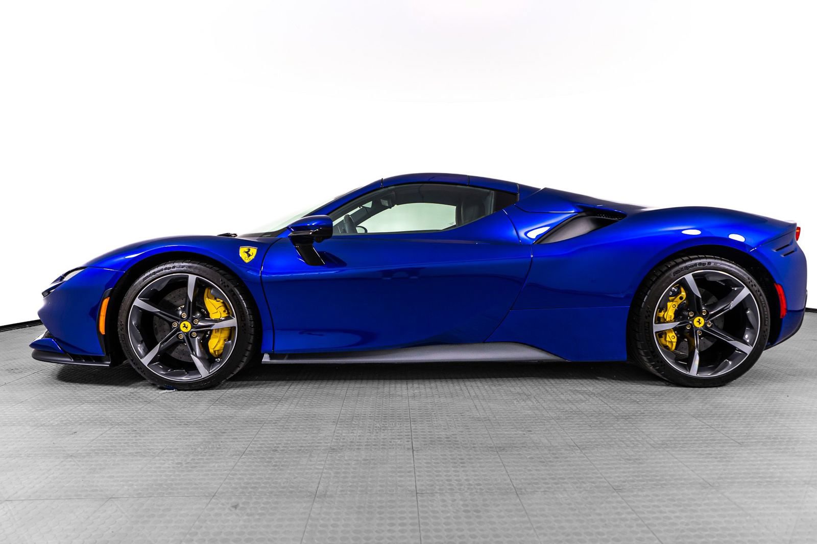 Certified 2025 Ferrari SF90 Spider AWD/4WD image 63