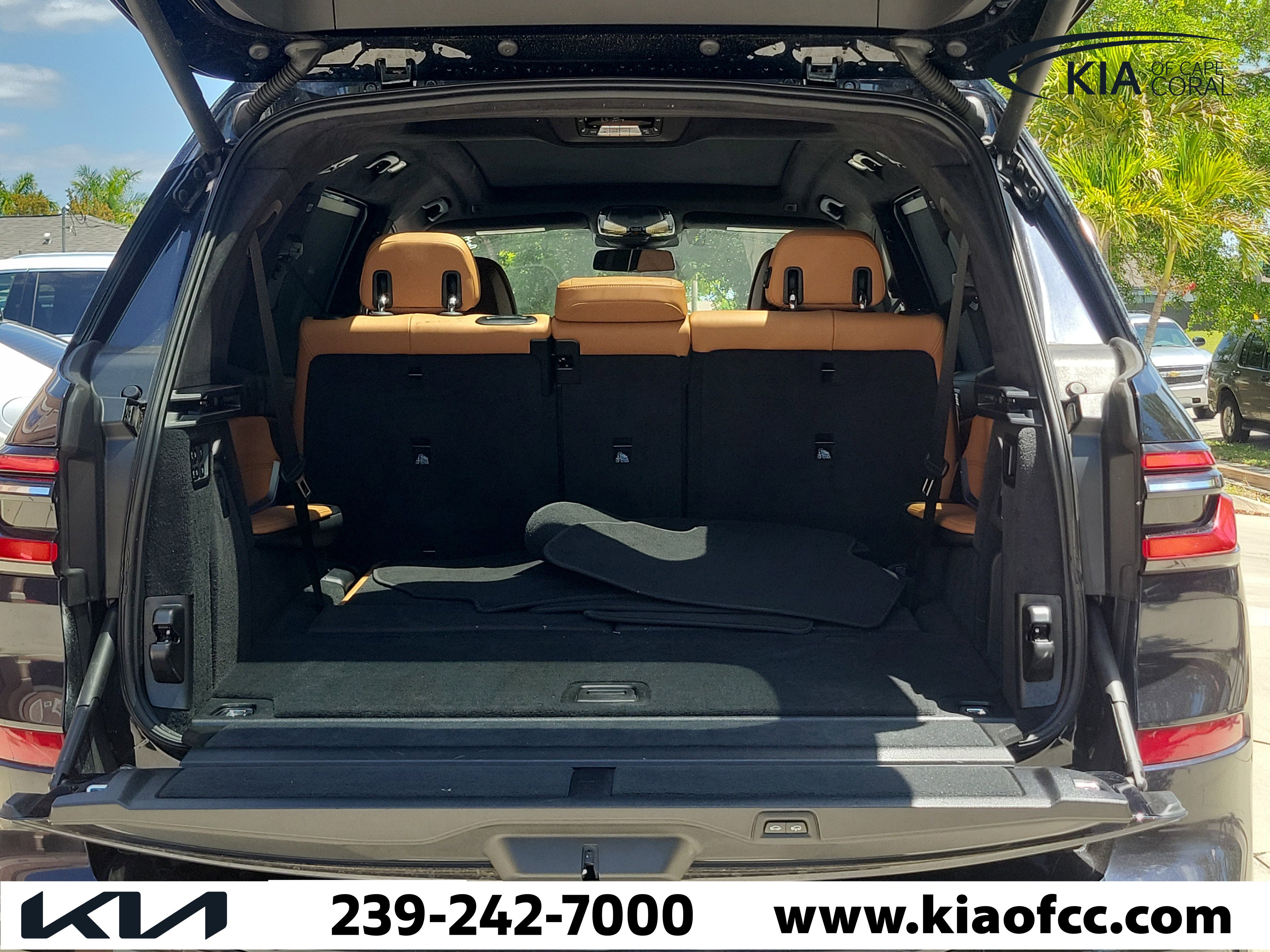 Used 2024 BMW X7 xDrive40i w/ M Sport Package image 8