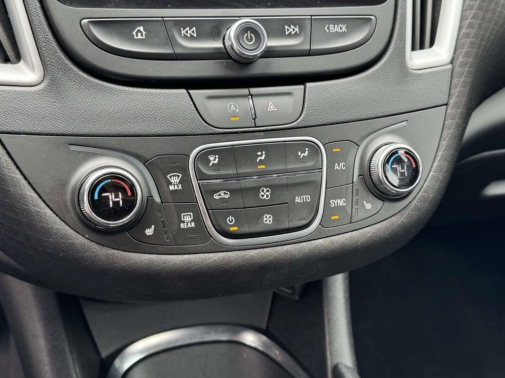 Used 2024 Chevrolet Malibu LT FWD image 25