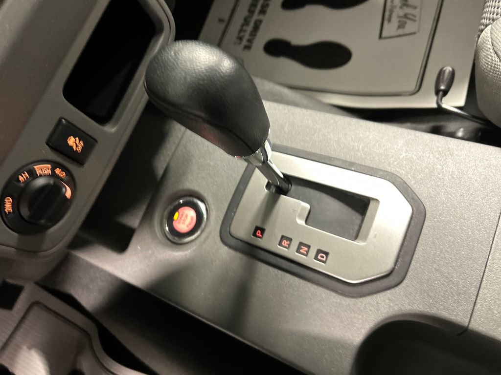 Used 2020 Nissan Frontier S image 18