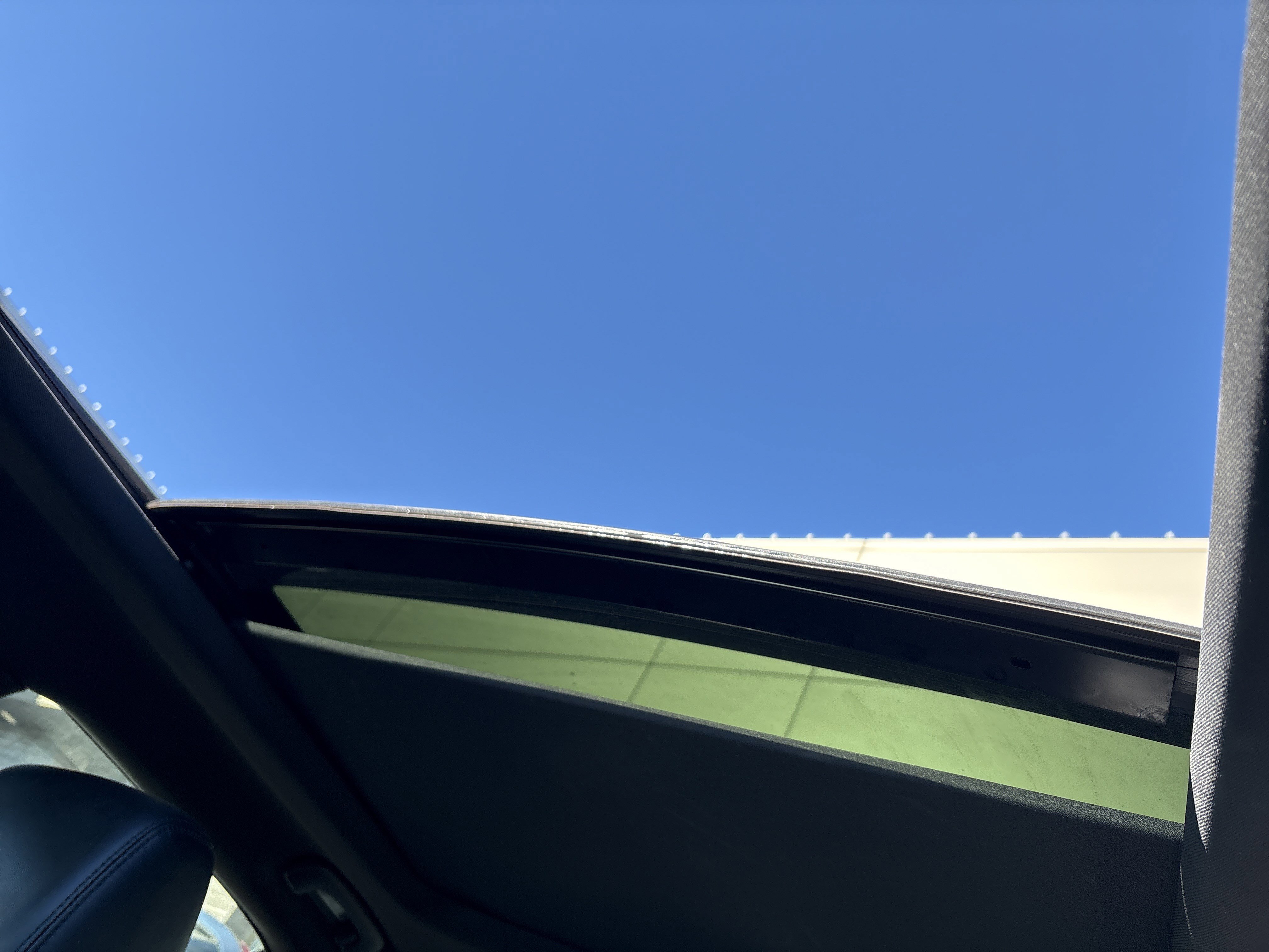 Used 2013 Chrysler 300 AWD w/ Driver Convenience Group image 25