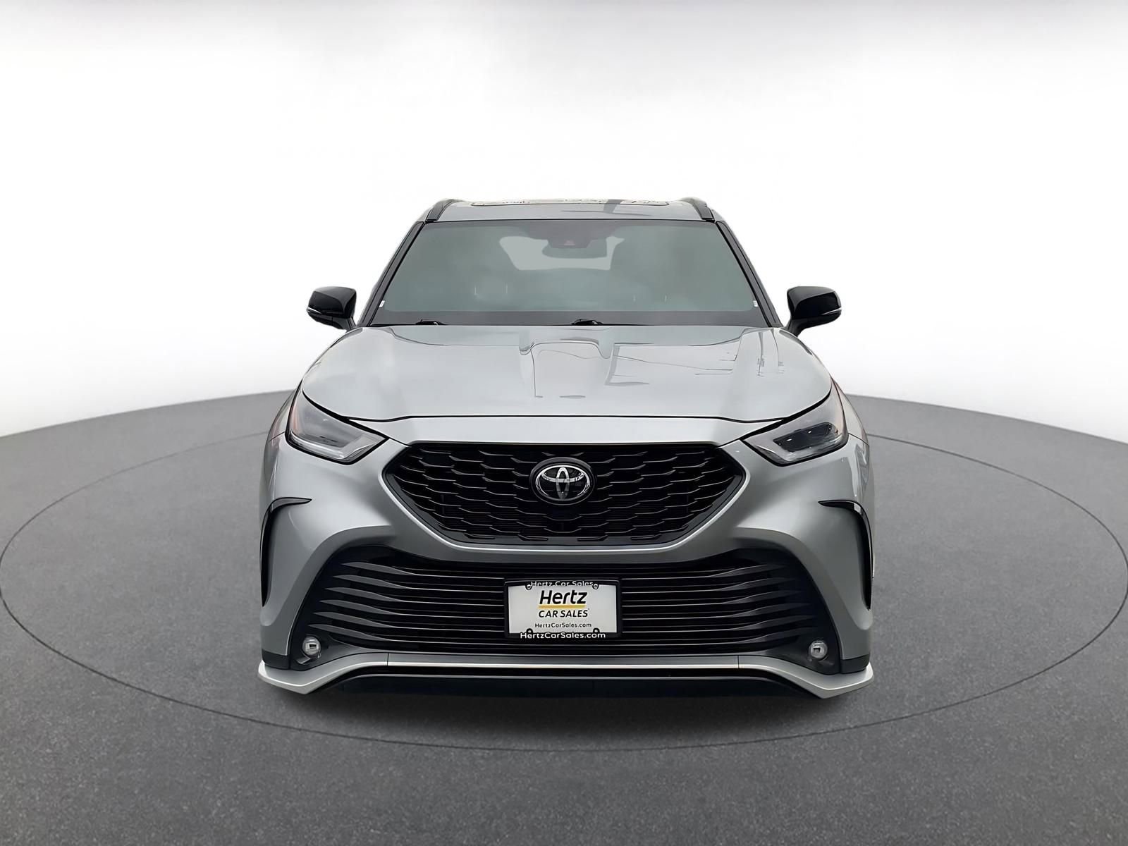 Used 2025 Toyota Highlander XSE image 4