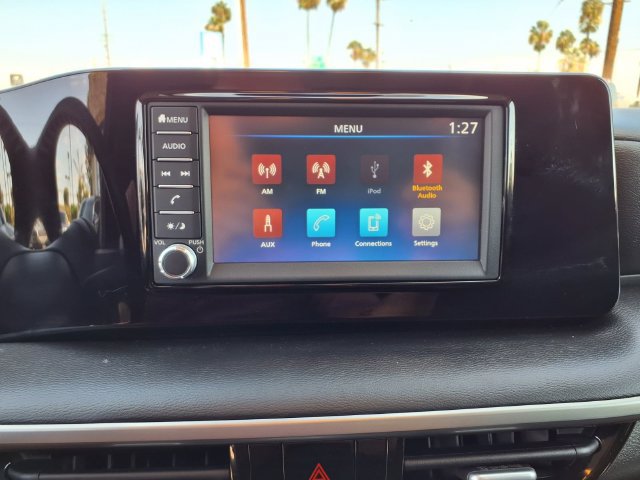 Used 2025 Nissan Kicks S AWD/4WD image 21