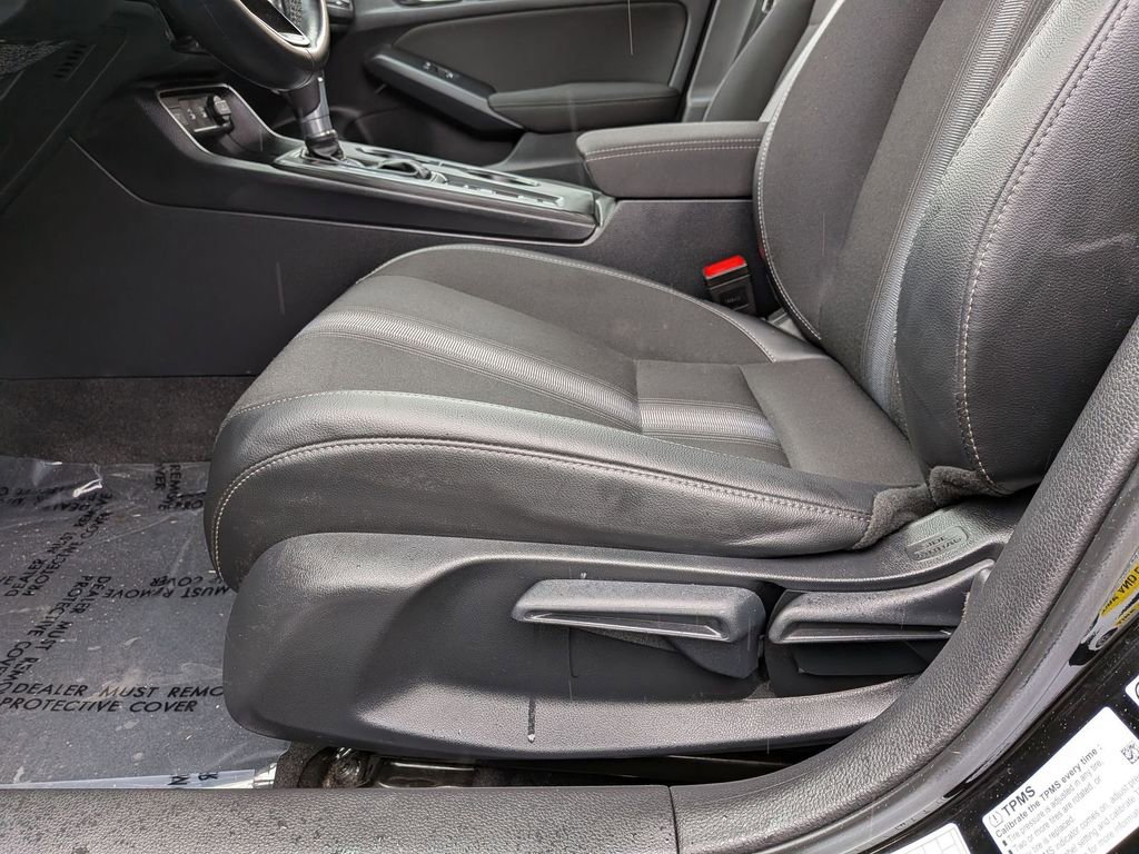 Used 2025 Honda Civic Sport image 16