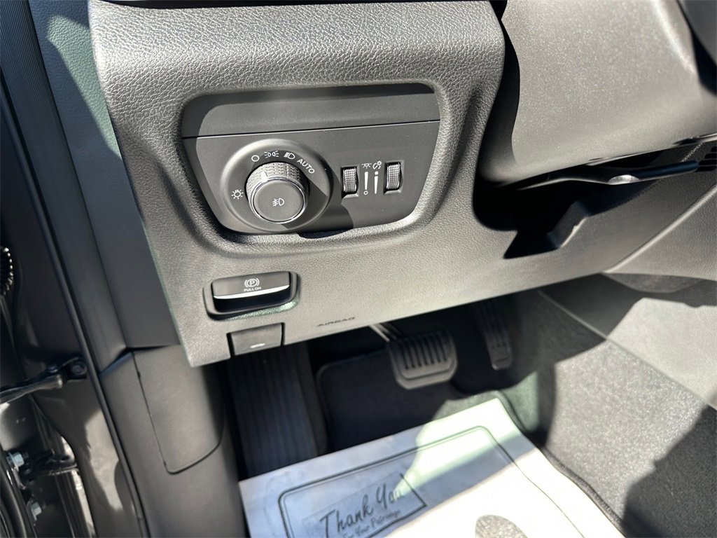 New 2025 Jeep Grand Cherokee L Limited image 31