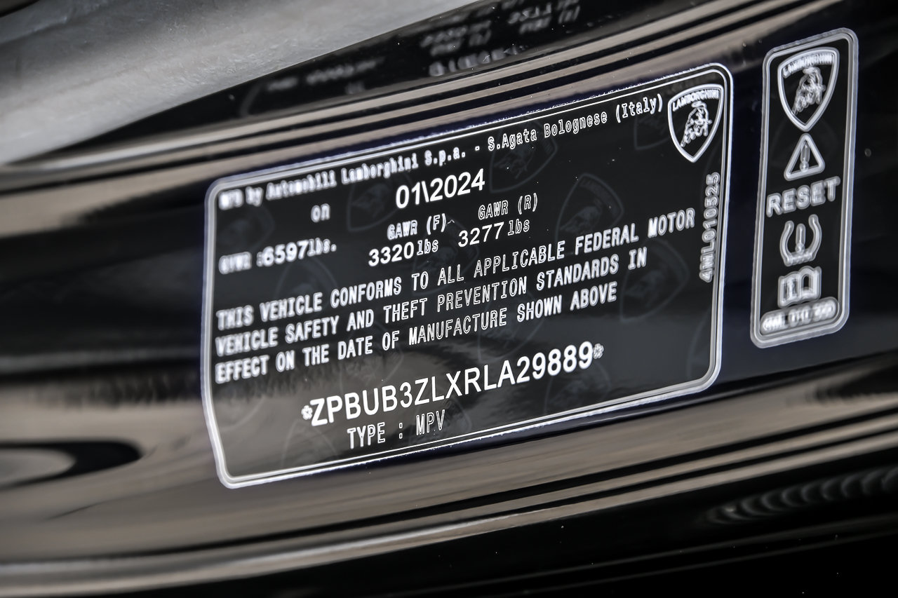 Used 2024 Lamborghini Urus S AWD/4WD image 40