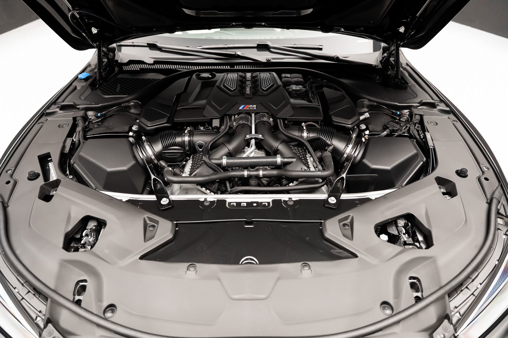 Used 2024 BMW M8 Competition image 80