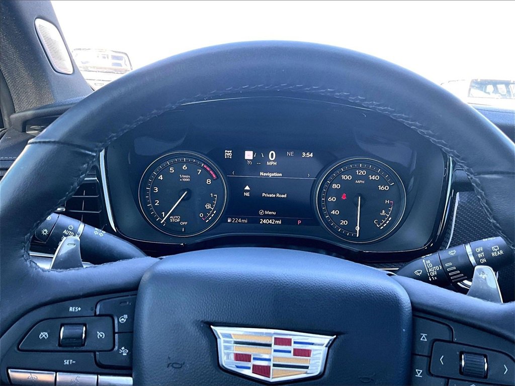 Used 2023 Cadillac XT6 Sport w/ LPO, ONYX Package image 25