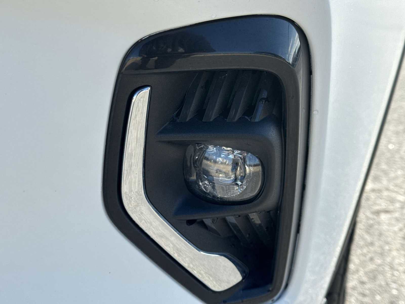 Used 2023 Ford Escape Platinum image 10