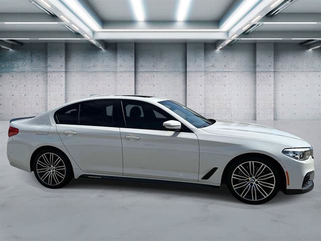 Used 2019 BMW 530i xDrive w/ M Sport Package AWD/4WD image 3