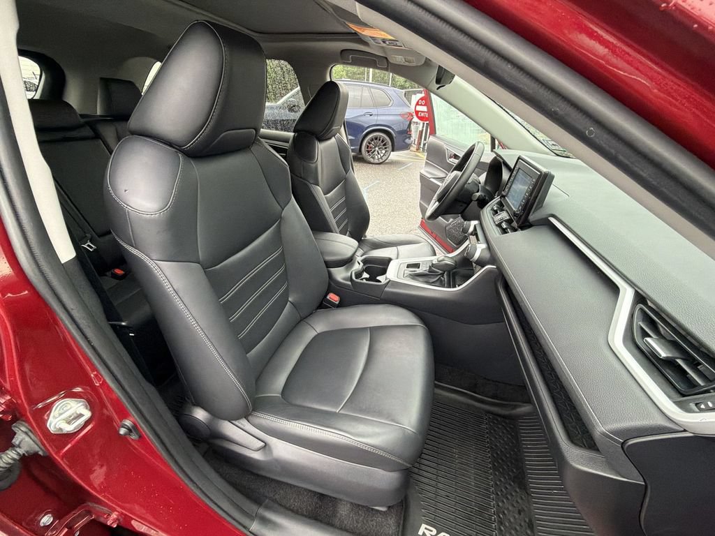 Used 2019 Toyota RAV4 XLE Premium w/ Cold Weather Package AWD/4WD image 22