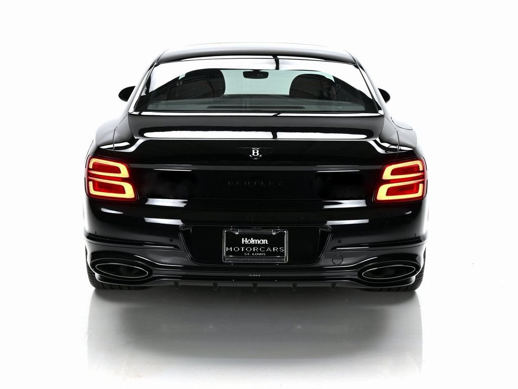 Used 2025 Bentley Flying Spur Plug-In Hybrid AWD/4WD image 5