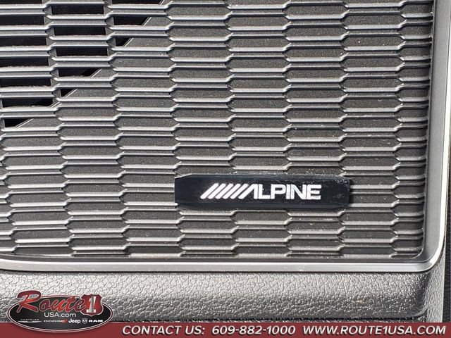 Used 2023 Jeep Grand Cherokee Limited AWD/4WD image 25