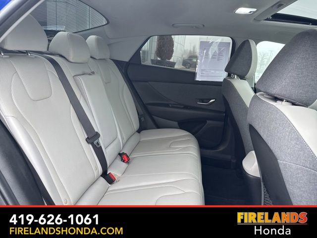 Used 2023 Hyundai Elantra Limited FWD image 32