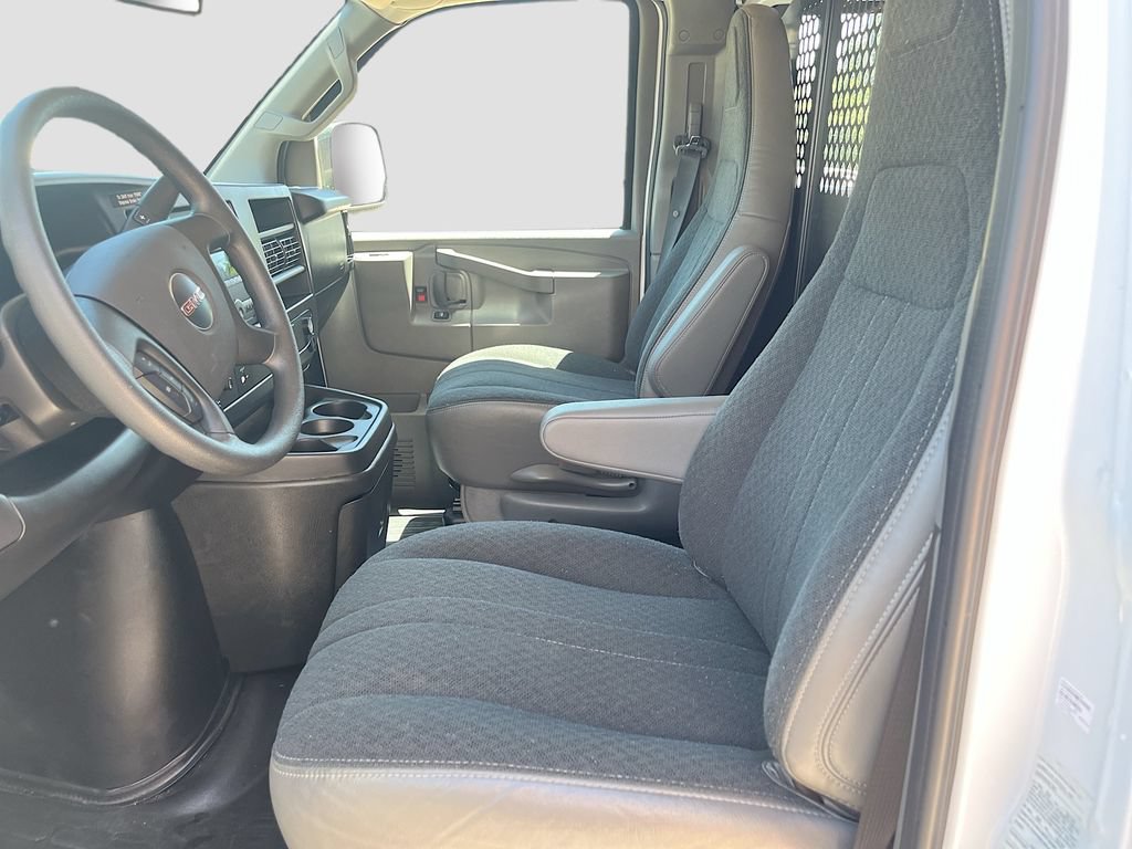 Used 2025 GMC Savana 2500 w/ Driver Convenience Package RWD image 19
