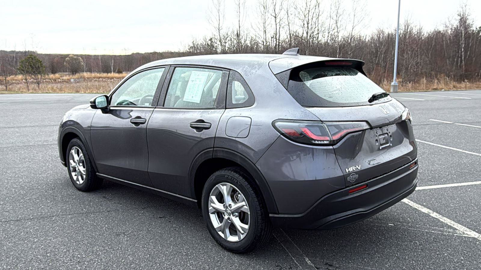 Certified 2023 Honda HR-V LX image 9