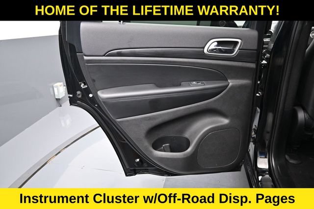 Used 2020 Jeep Grand Cherokee Altitude AWD/4WD image 39