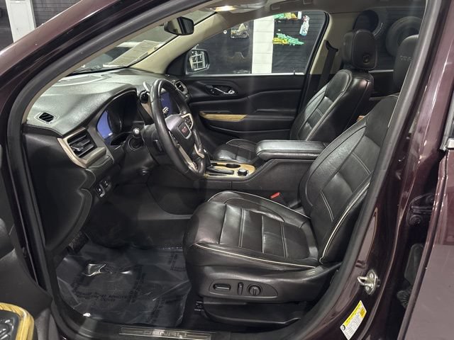 Used 2017 GMC Acadia Denali w/ Technology Package FWD image 11
