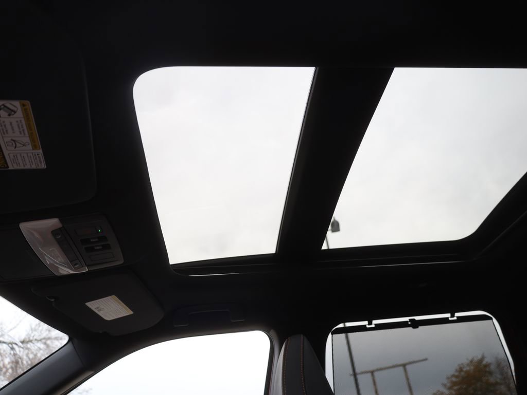 New 2025 Mitsubishi Outlander SEL image 12