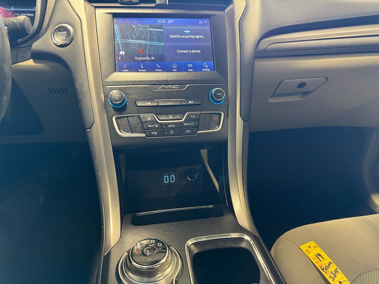 Used 2019 Ford Fusion SE image 19