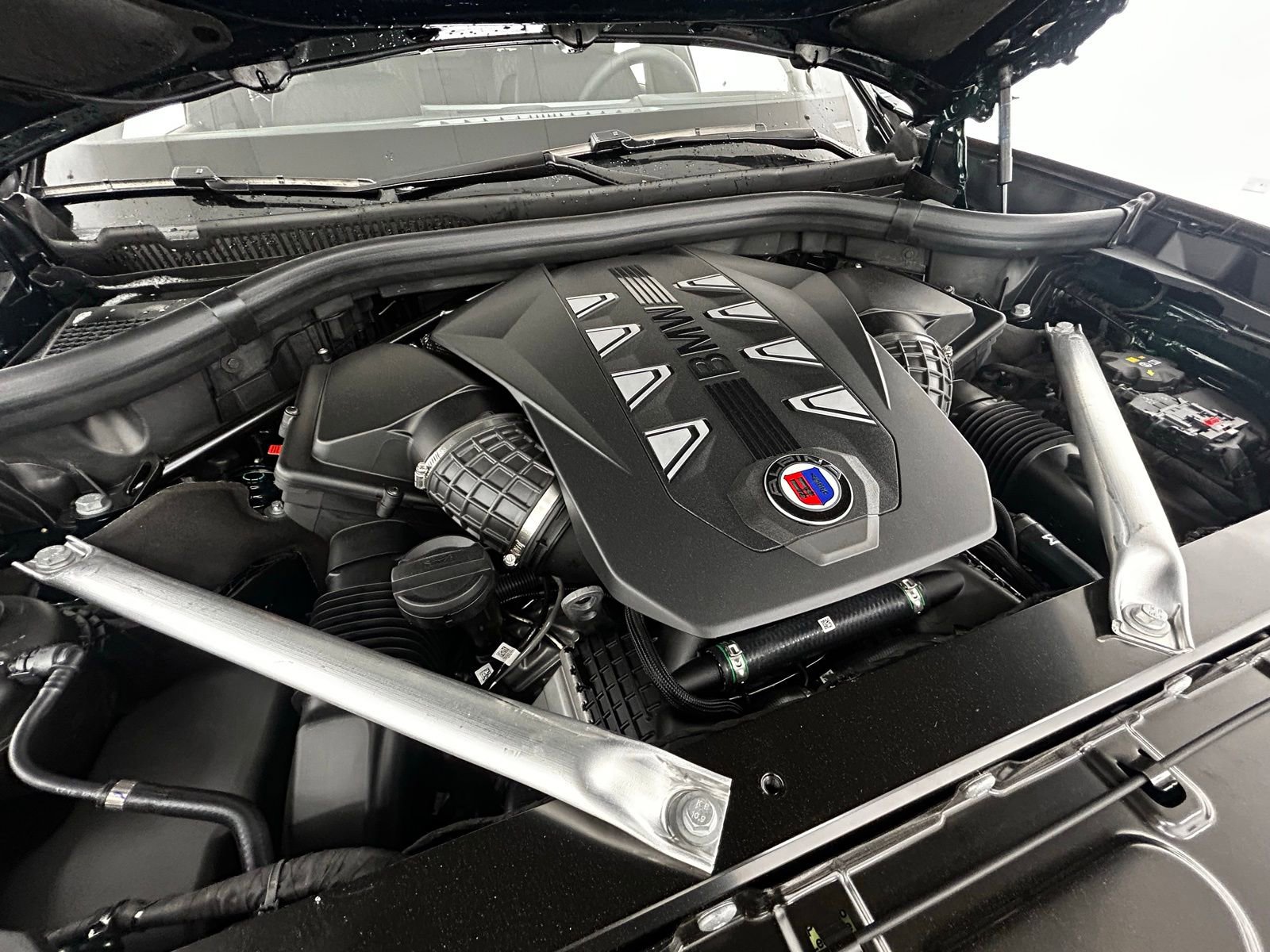 New 2026 BMW ALPINA XB7 AWD/4WD image 81