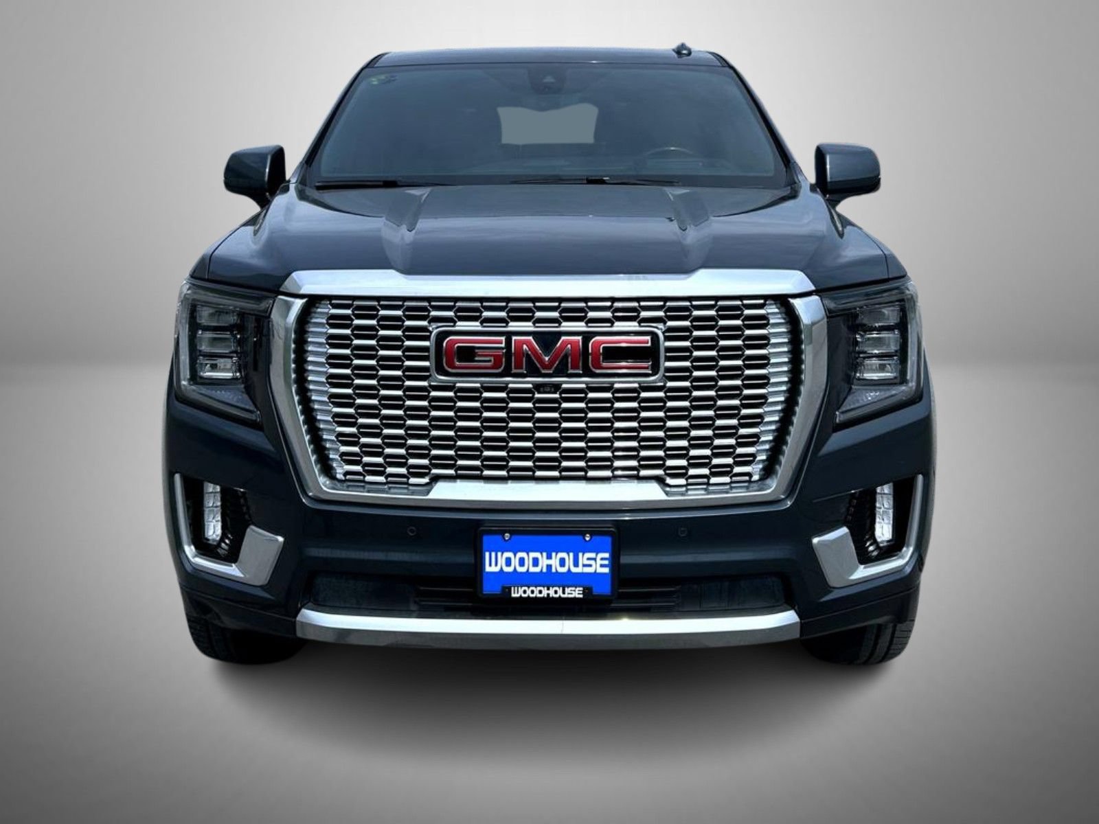 Used 2021 GMC Yukon XL Denali w/ Denali Premium Package AWD/4WD image 2