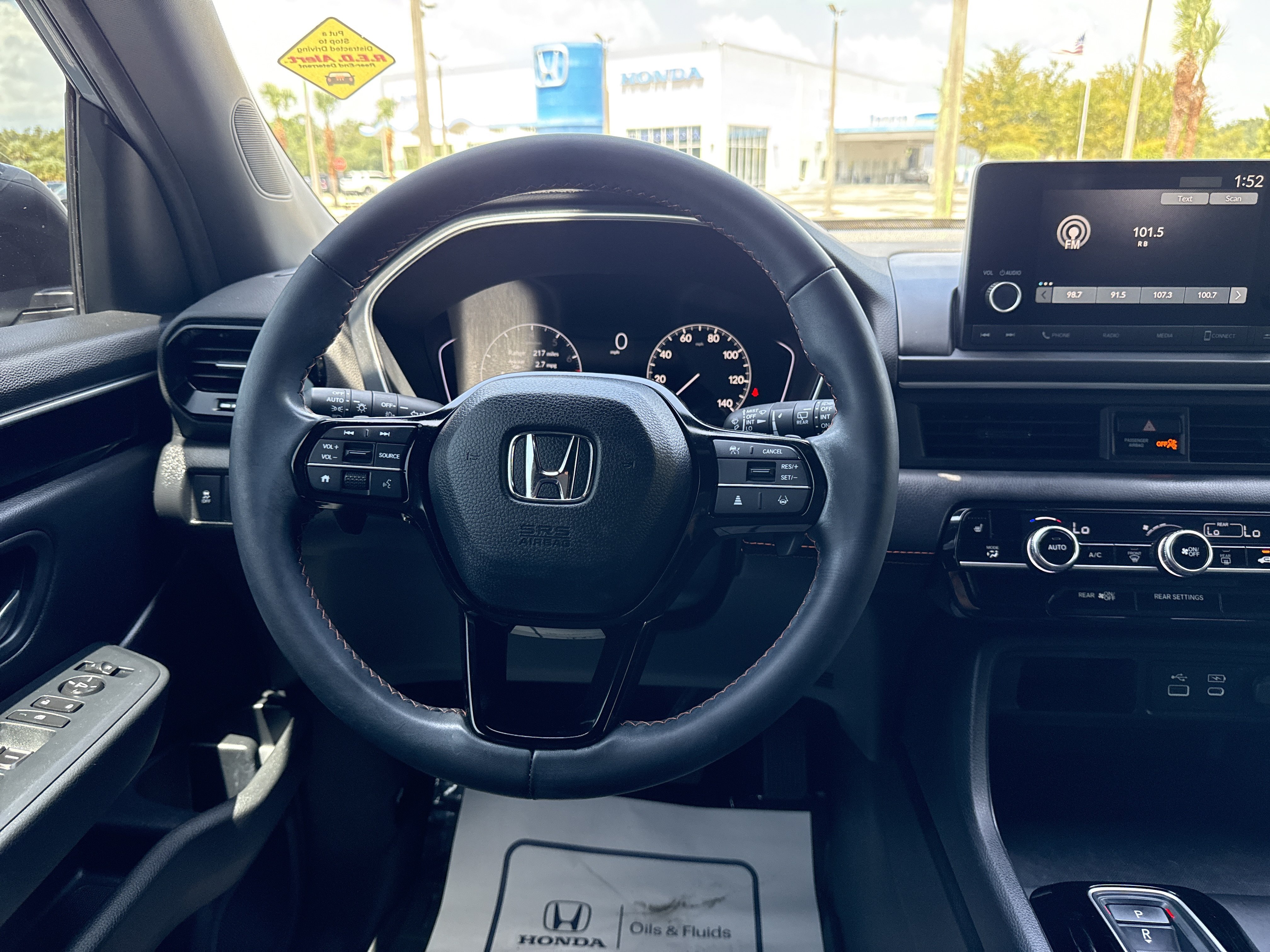 Certified 2025 Honda Pilot Sport image 21