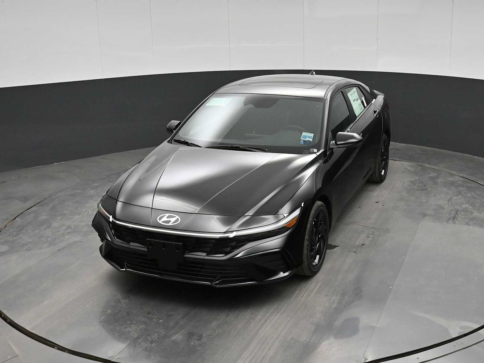 New 2026 Hyundai Elantra SEL Sport FWD image 24