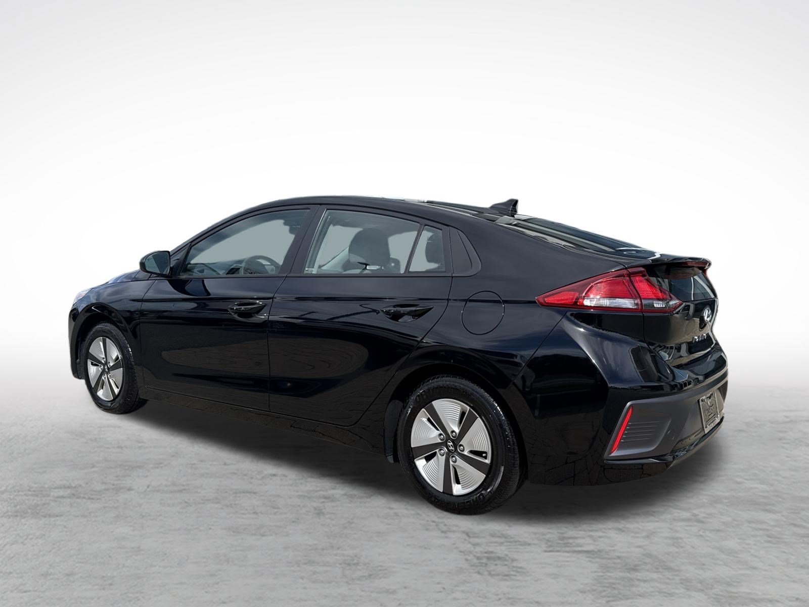 Used 2021 Hyundai Ioniq Blue FWD image 2