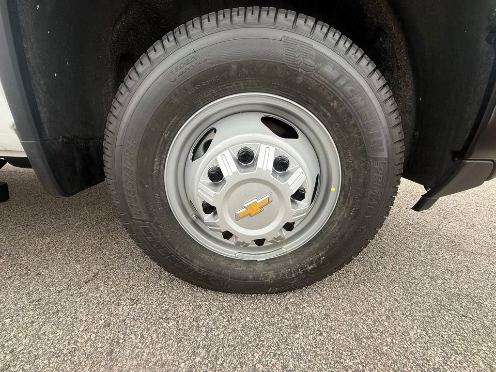 New 2026 Chevrolet Silverado 3500 W/T image 37