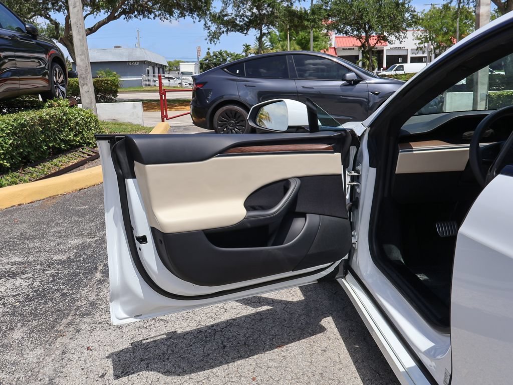 Used 2023 Tesla Model S Standard Range AWD/4WD image 25