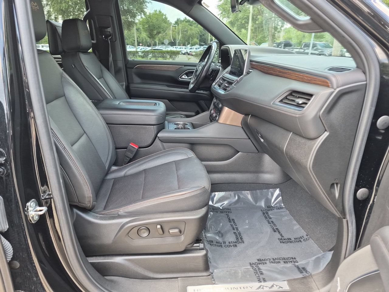 Certified 2023 Chevrolet Tahoe High Country w/ Advanced Technology Package AWD/4WD image 23