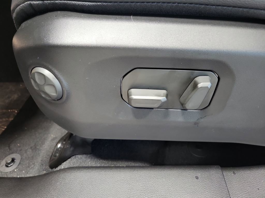 New 2026 Jeep Gladiator Sahara image 10