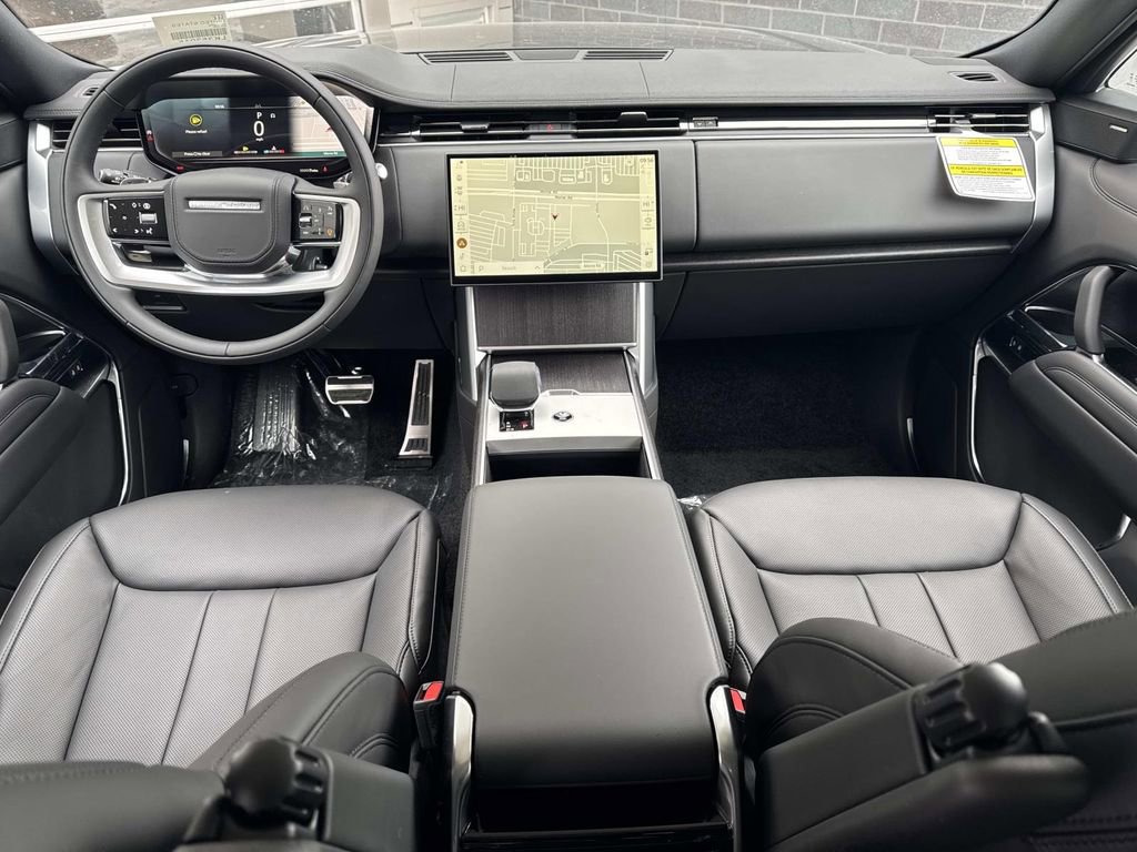 New 2026 Land Rover Range Rover SE image 14