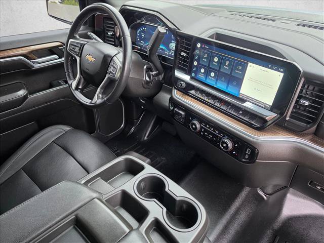 Certified 2022 Chevrolet Silverado 1500 LT w/ Safety Package AWD/4WD image 10