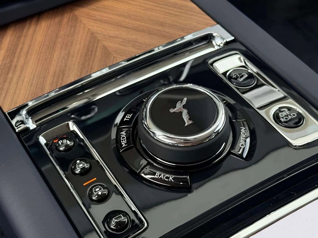 New 2026 Rolls-Royce Cullinan image 12