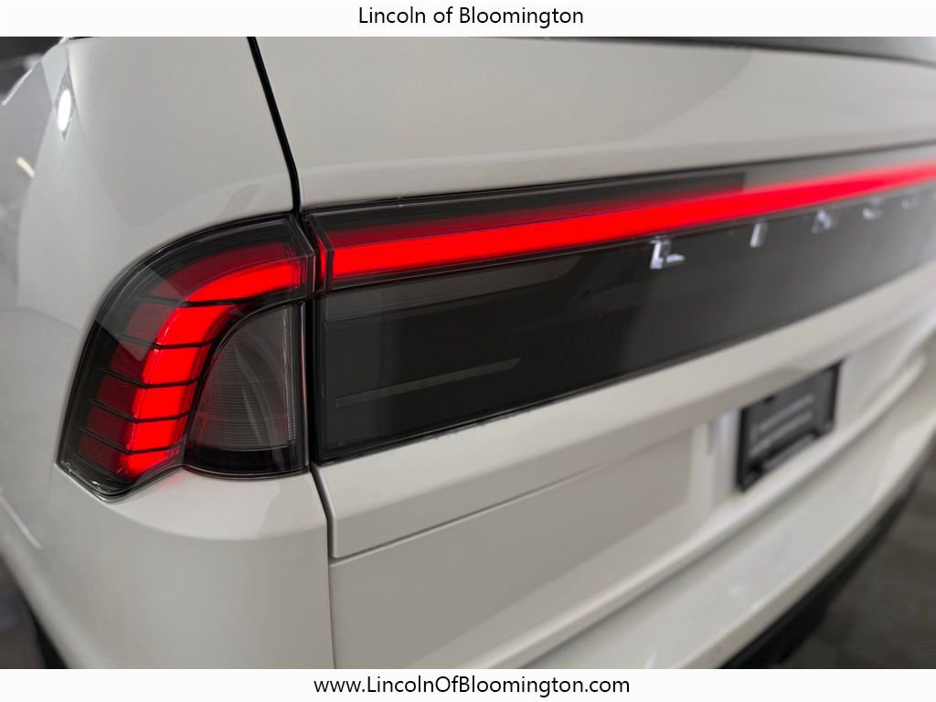 New 2025 Lincoln Navigator L Black Label image 24