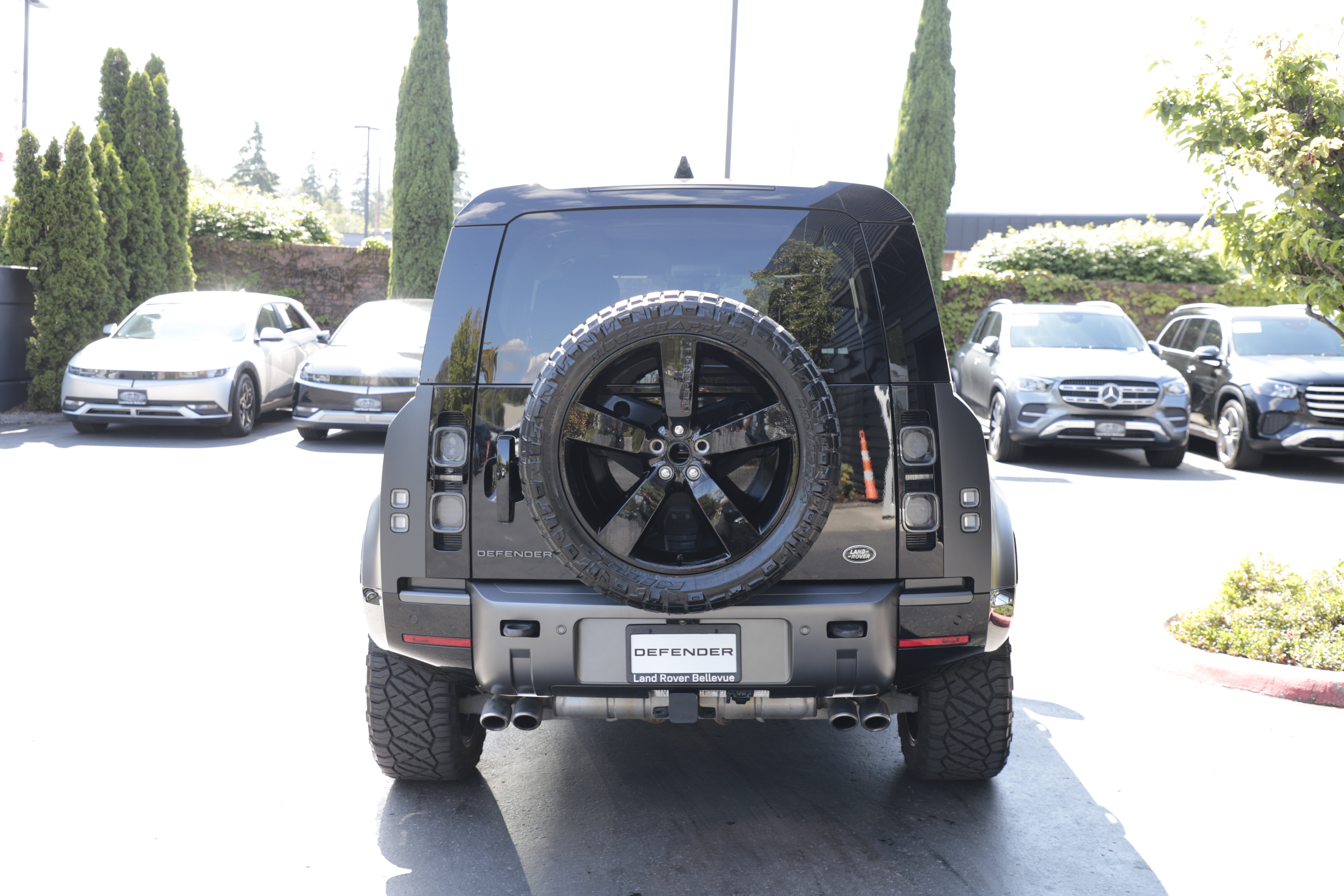 Certified 2023 Land Rover Defender 110 Carpathian Edition AWD/4WD image 5