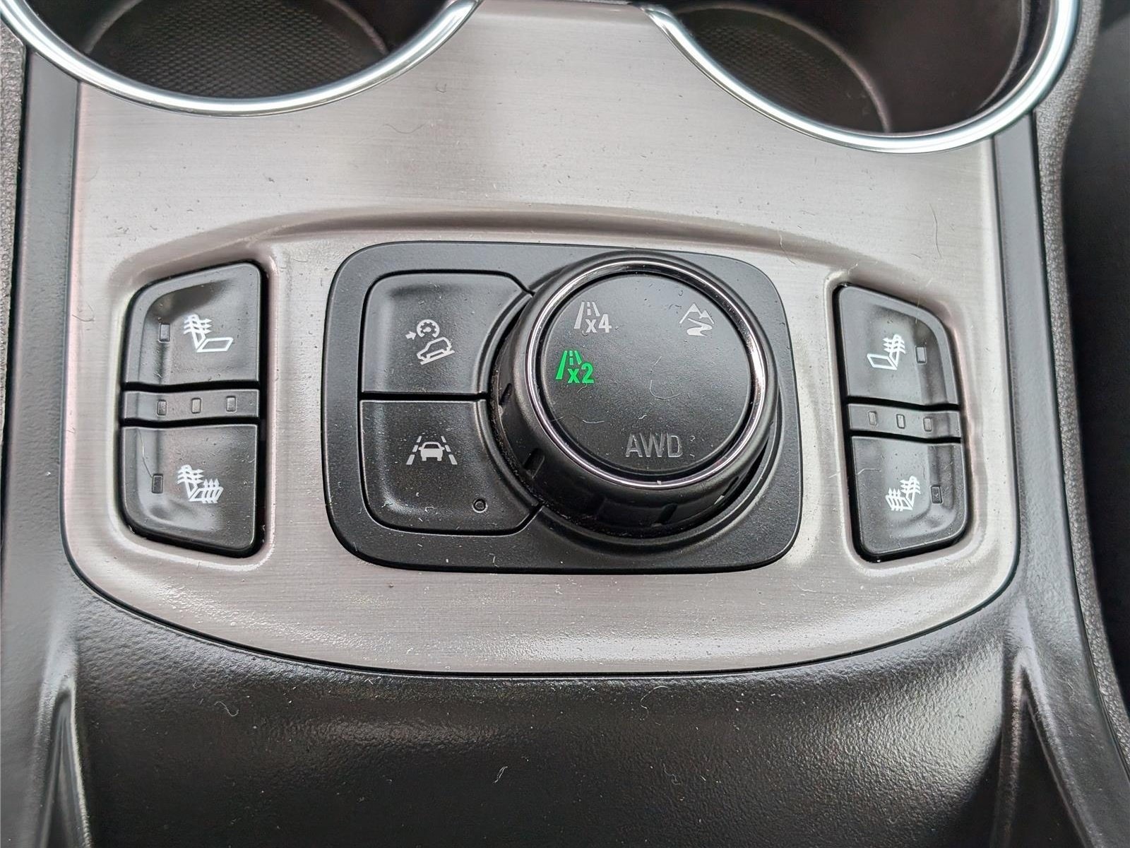 Used 2024 GMC Terrain AT4 AWD/4WD image 26