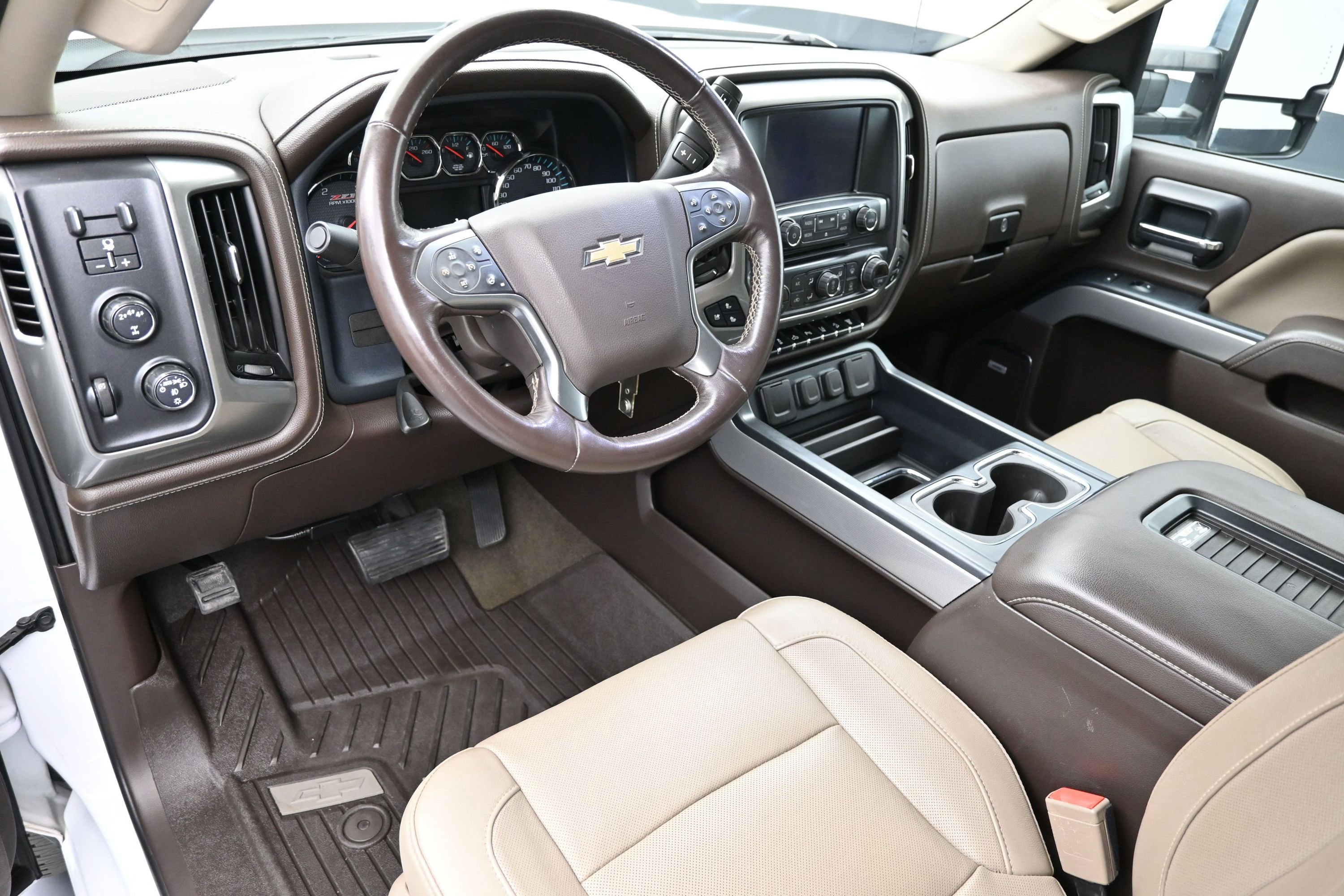 Used 2018 Chevrolet Silverado 2500 LTZ w/ Duramax Plus Package AWD/4WD image 22