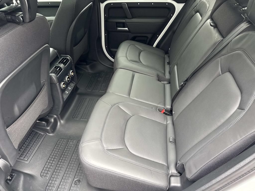 New 2026 Land Rover Defender 110 V8 AWD/4WD image 14