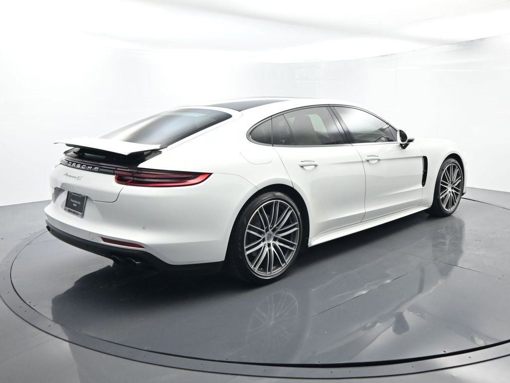 Used 2018 Porsche Panamera 4S image 15