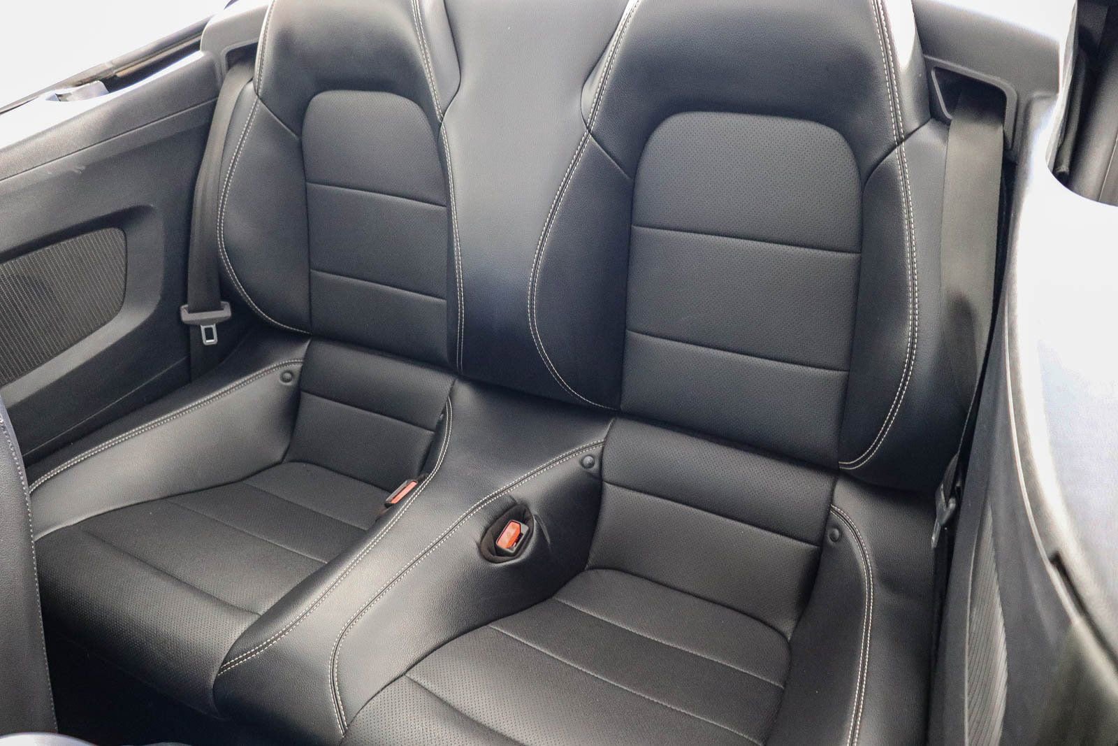 Used 2022 Ford Mustang Premium image 18