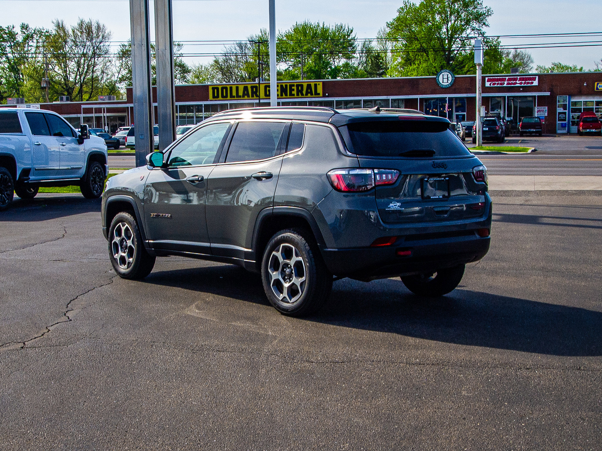 Used 2022 Jeep Compass Trailhawk w/ Sun and Sound Group image 5