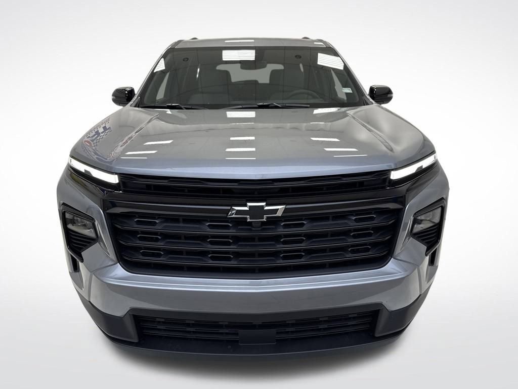 New 2026 Chevrolet Traverse LT w/ Midnight/Sport Edition image 2